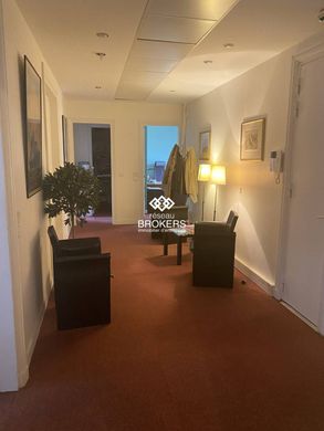 Office in Champs-Elysées, Madeleine, Triangle d’or, Paris