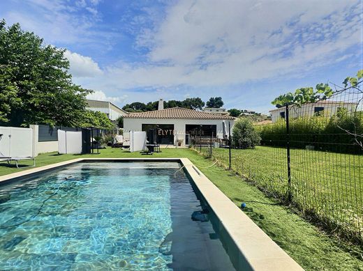 Luxury home in St Chamas, Bouches-du-Rhône