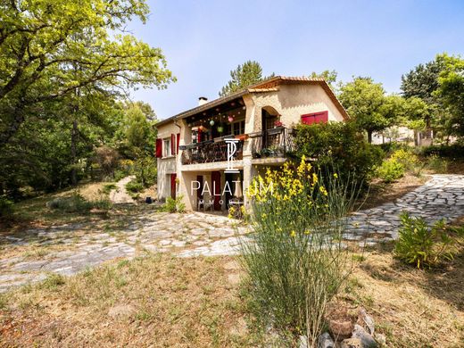 Maison de luxe à Pierrevert, Alpes-de-Haute-Provence