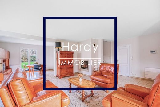 Luxury home in Ennery, Val d'Oise