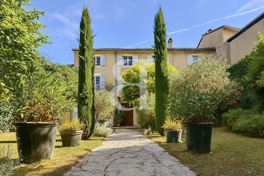 Luxury home in Vaison-la-Romaine, Vaucluse