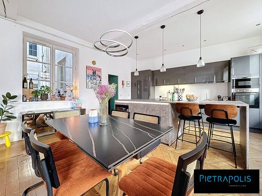 Apartment in Lyon, Rhône