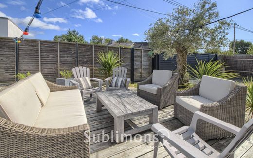 Casa de luxo - Theix, Morbihan