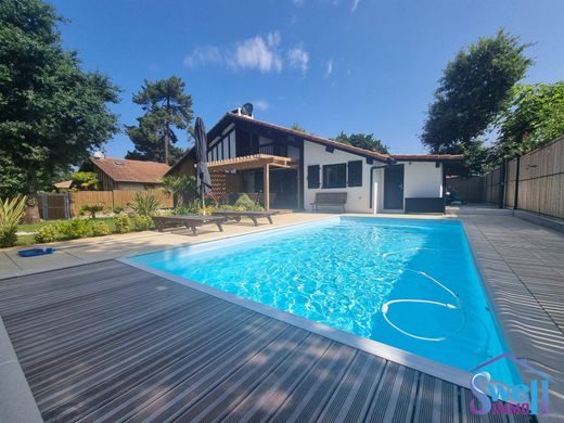 豪宅  Vieux-Boucau-les-Bains, Landes