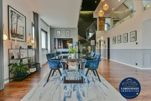 Luxus-Haus in Panazol, Haute-Vienne