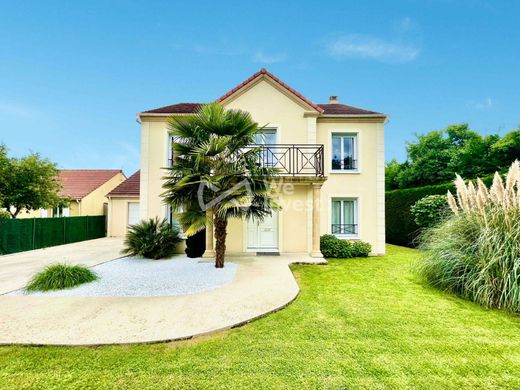 Luksusowy dom w Conches-sur-Gondoire, Seine-et-Marne