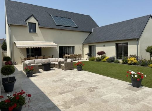 Luxury home in Montbazon, Indre and Loire