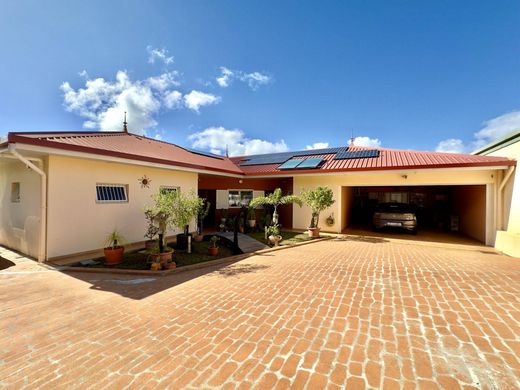 Luxury home in Noumea, Nouméa