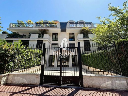 Appartamento a Nogent-sur-Marne, Val-de-Marne