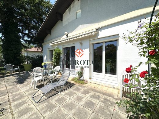 Luxury home in Meylan, Isère