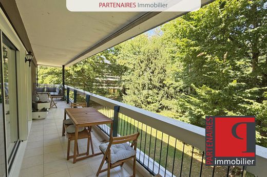 Apartment in Le Chesnay, Yvelines