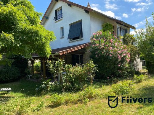 Casa di lusso a Bry-sur-Marne, Val-de-Marne