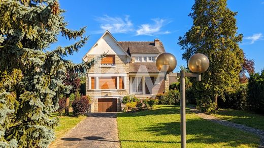 Luxury home in Argenteuil, Val d'Oise