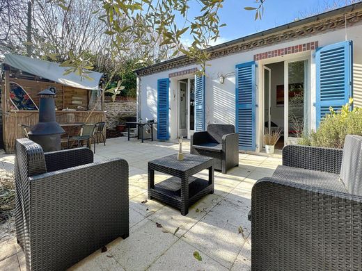 ‏בתי יוקרה ב  Garches, Hauts-de-Seine