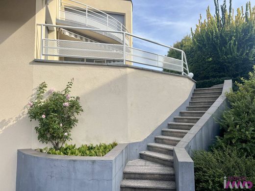 Luxe woning in Danjoutin, Territoire de Belfort