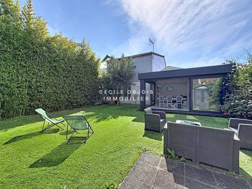 Luxury home in Joinville-le-Pont, Val-de-Marne