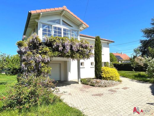 Casa de luxo - Saint-Bonnet-de-Mure, Ródano