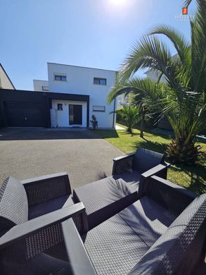 منزل ﻓﻲ Lorient, Morbihan