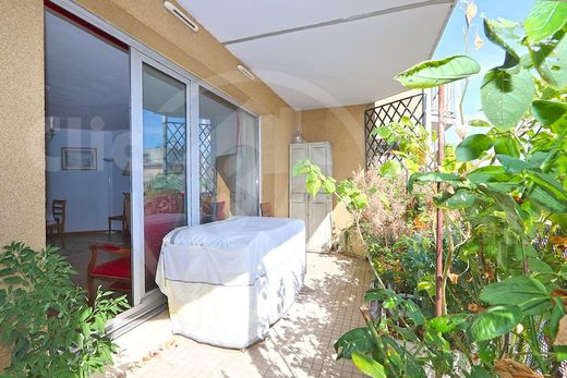 Квартира, Courbevoie, Hauts-de-Seine