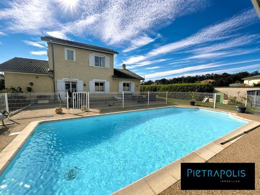 豪宅  Villette-d'Anthon, Isère