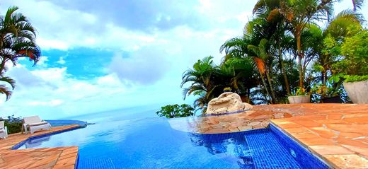 منزل ﻓﻲ Punaauia, Îles du Vent