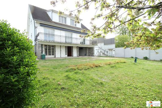 Casa de lujo en Montgeron, Essonne