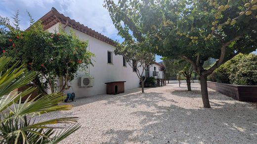 Luxury home in Gonfaron, Var