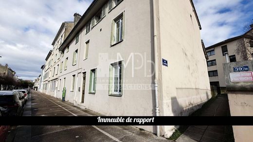 Жилой комплекс, Bourg-en-Bresse, Ain