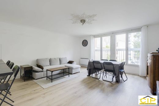 Appartement à Buttes-Chaumont, Villette, Bas Belleville, Paris