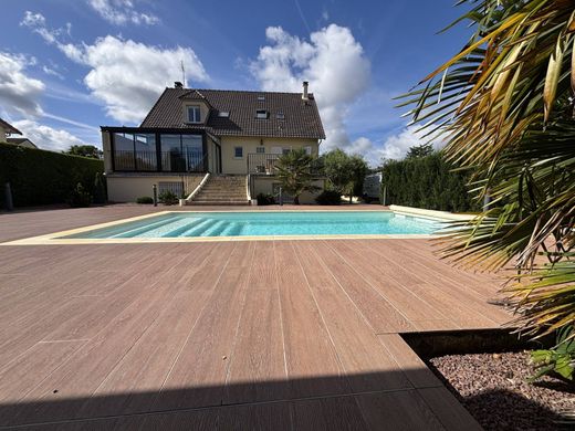 Casa de lujo en Saintry-sur-Seine, Essonne