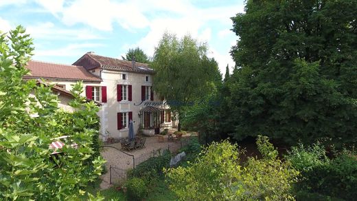 豪宅  Montrem, Dordogne