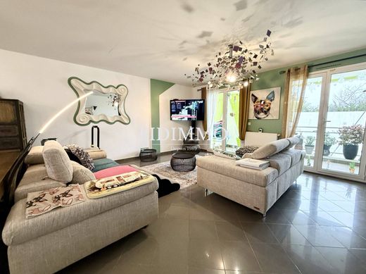 Luxury home in Chennevières-sur-Marne, Val-de-Marne