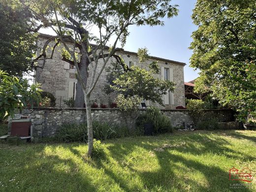 Luxus-Haus in Saint-Caprais-de-Lerm, Lot-et-Garonne