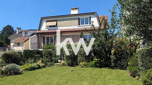 Maison de luxe à Deuil-la-Barre, Val-d'Oise