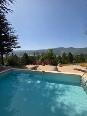 Luxury home in Aurel, Vaucluse