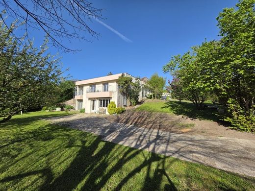 Элитный дом, La Frette-sur-Seine, Val d'Oise