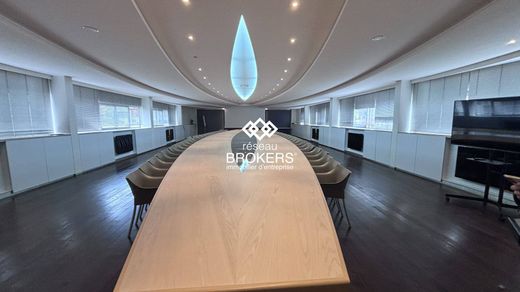 办公室  Lisieux, Calvados