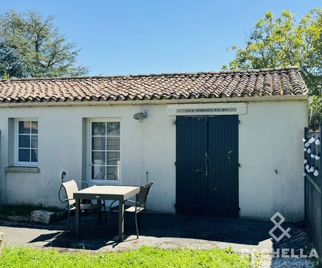 Luxury home in Puilboreau, Charente-Maritime