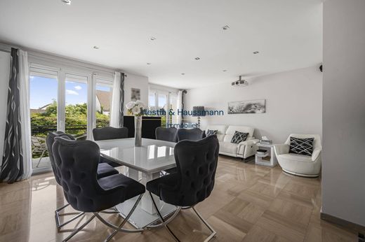 Luxury home in Bonneuil-sur-Marne, Val-de-Marne
