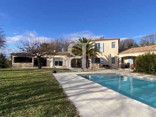 Luxury home in Vaison-la-Romaine, Vaucluse