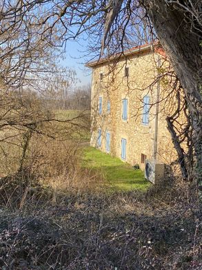 Casa di lusso a Saint-Vincent-la-Commanderie, Drôme