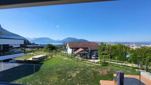 Apartament w Annecy, Haute-Savoie