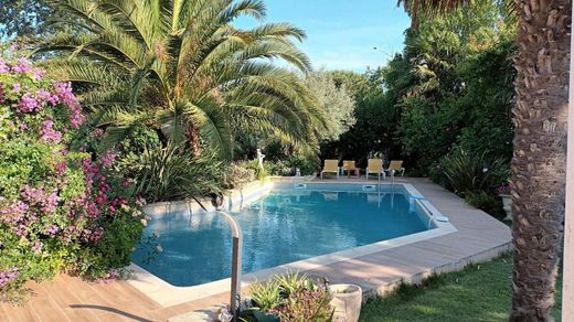 Châtelaillon-Plage, Charente-Maritimeの高級住宅