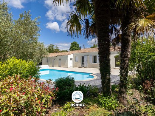 Luxury home in Lagord, Charente-Maritime