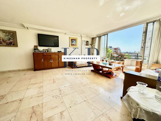 Apartment in Belleville, Père-Lachaise, Ménilmontant, Paris