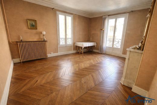 Apartment in Saint-Mandé, Val-de-Marne
