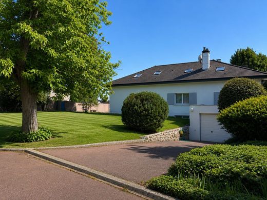 Luksusowy dom w Soisy-sur-Seine, Essonne