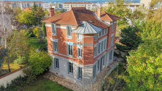 Maison de luxe à Lyon, Rhône