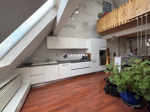 Apartment in Lille, North