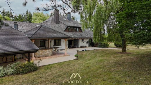 豪宅  Frauenberg, Moselle